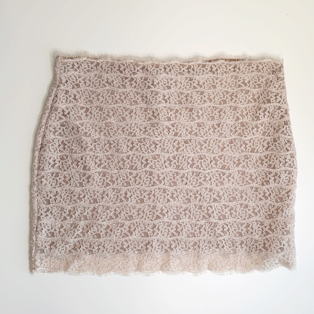 HAUTE HIPPIE CASUAL SKIRT SIZE MEDIUM - Picture 3 of 6